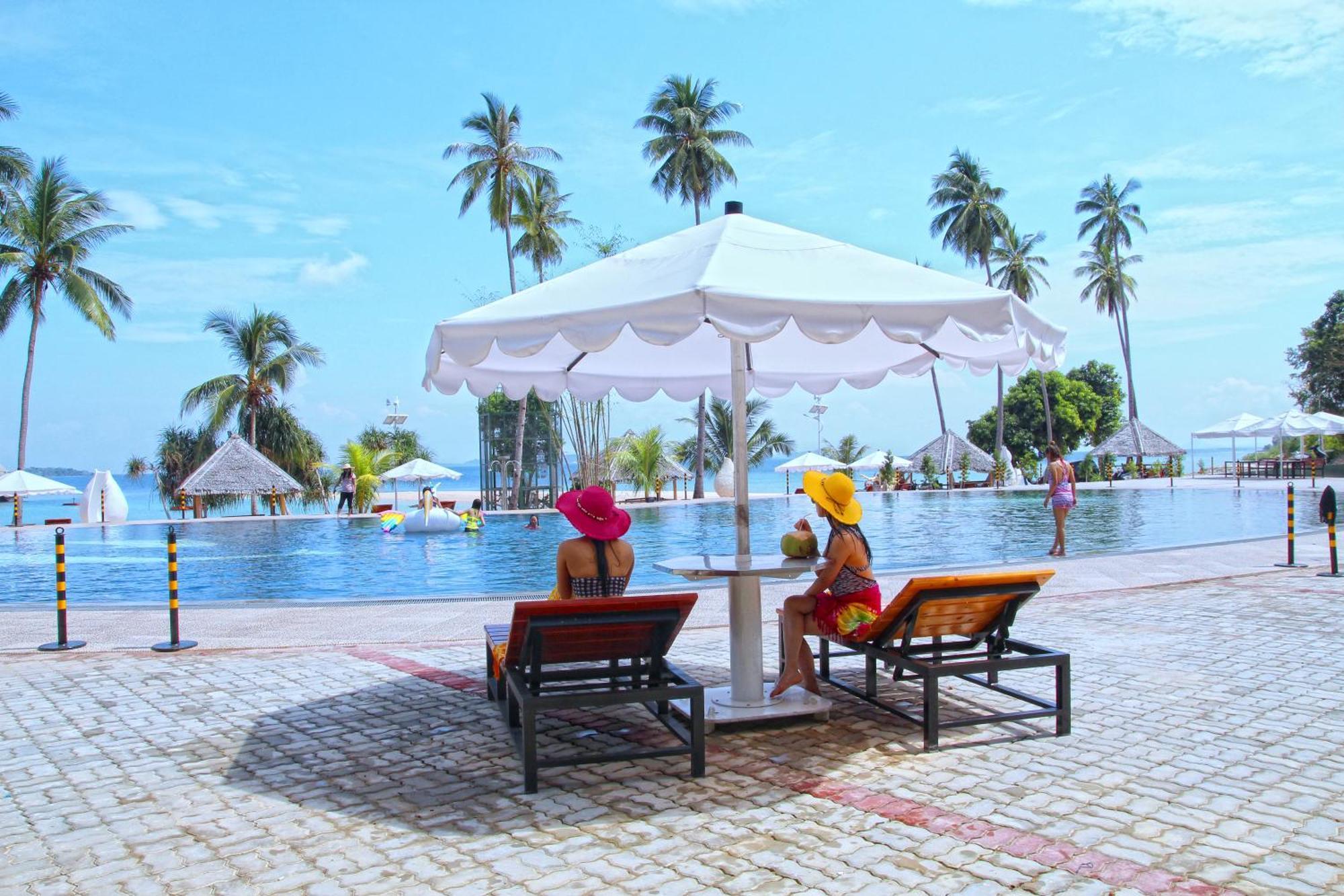 Kepri Coral Resort Galang Island Buitenkant foto